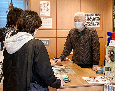 ワインの専門店　橘屋の写真