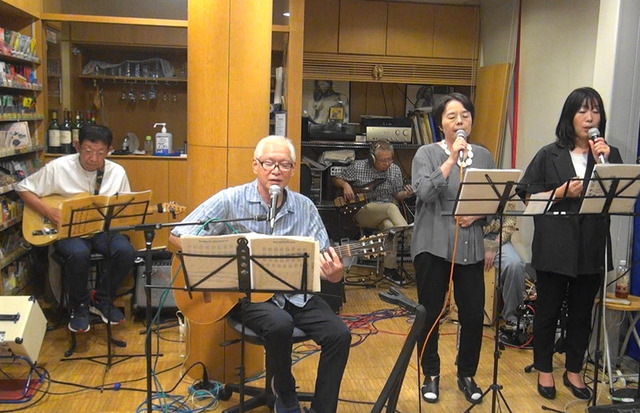 店内ボサノバライブ